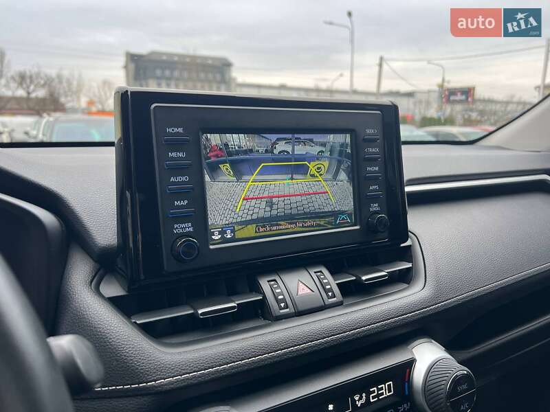 Внедорожник / Кроссовер Toyota RAV4 2021 в Ивано-Франковске