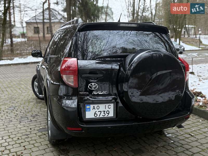 Позашляховик / Кросовер Toyota RAV4 2008 в Львові