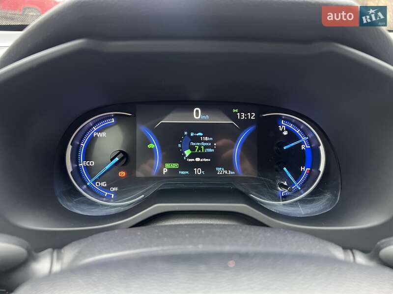 Позашляховик / Кросовер Toyota RAV4 2019 в Києві