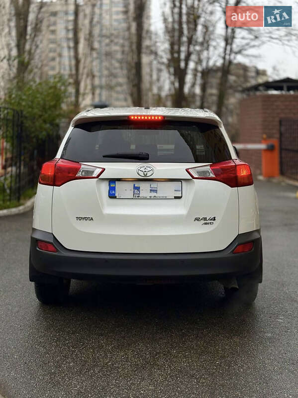 Позашляховик / Кросовер Toyota RAV4 2013 в Києві