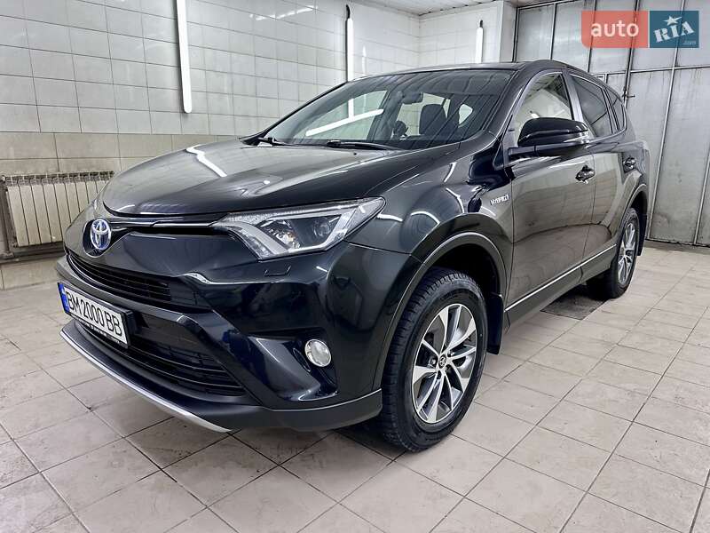 Позашляховик / Кросовер Toyota RAV4 2018 в Сумах