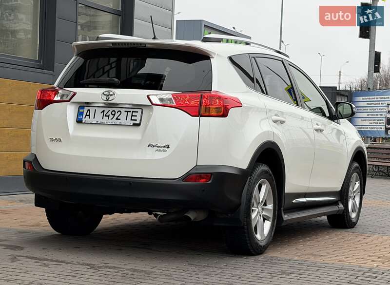 Внедорожник / Кроссовер Toyota RAV4 2014 в Белой Церкви