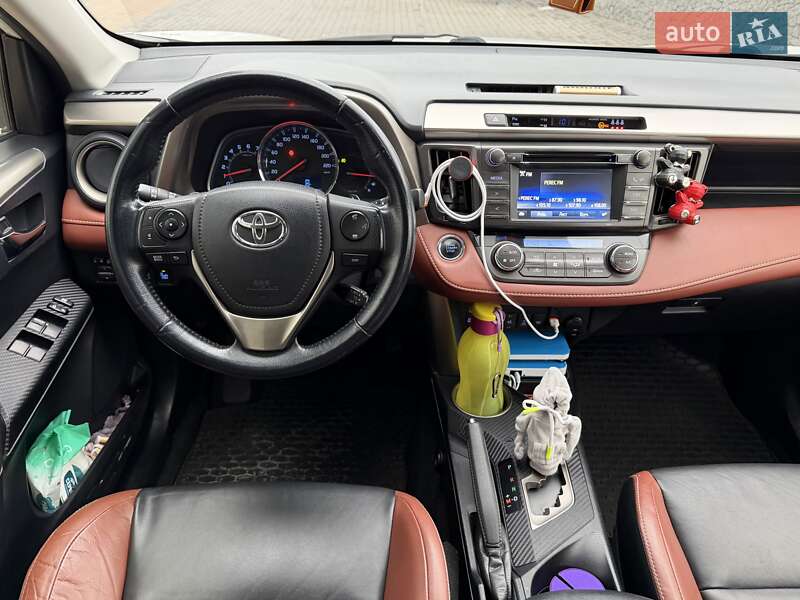Внедорожник / Кроссовер Toyota RAV4 2014 в Белой Церкви