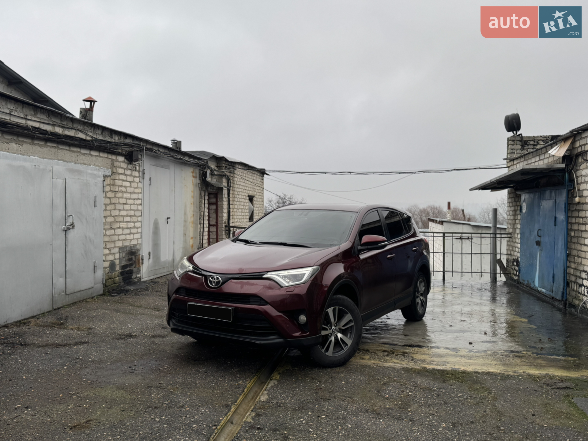 2016 Toyota RAV 4 - фото 1