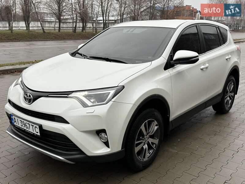 Позашляховик / Кросовер Toyota RAV4 2016 в Києві фото 14 Позашляховик / Кросовер Toyota RAV4 2016 в Києві