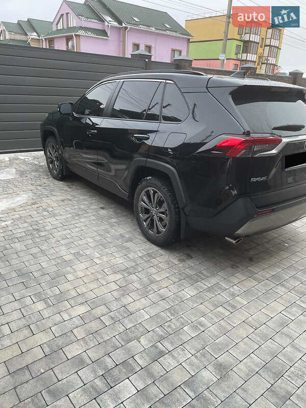 Внедорожник / Кроссовер Toyota RAV4 2023 в Виннице