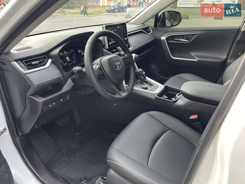 Внедорожник / Кроссовер Toyota RAV4 2022 в Виннице