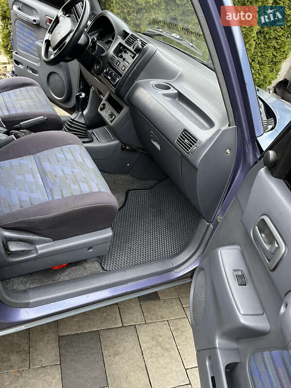 Позашляховик / Кросовер Toyota RAV4 1995 в Калуші