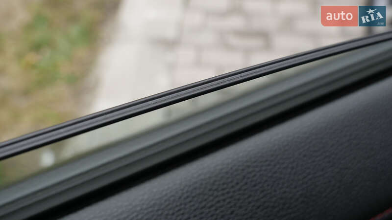 Позашляховик / Кросовер Toyota RAV4 2020 в Львові