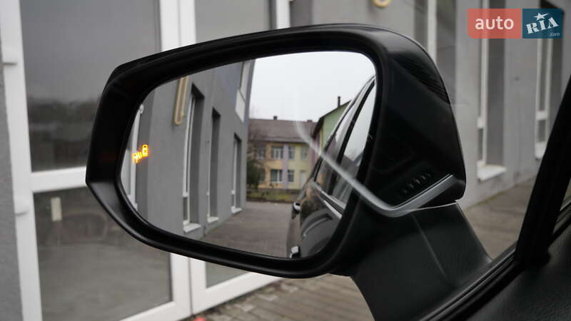 Позашляховик / Кросовер Toyota RAV4 2020 в Львові