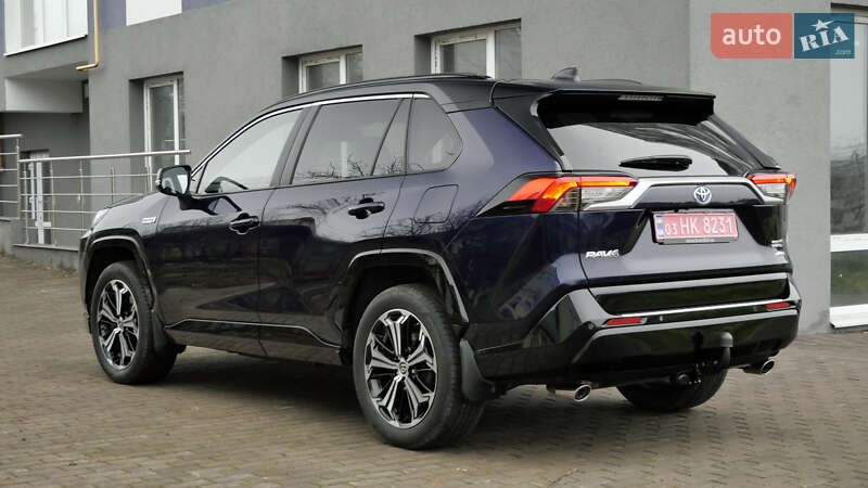 Позашляховик / Кросовер Toyota RAV4 2020 в Львові