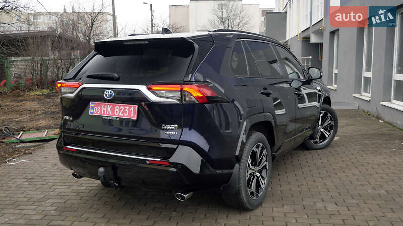 Позашляховик / Кросовер Toyota RAV4 2020 в Львові