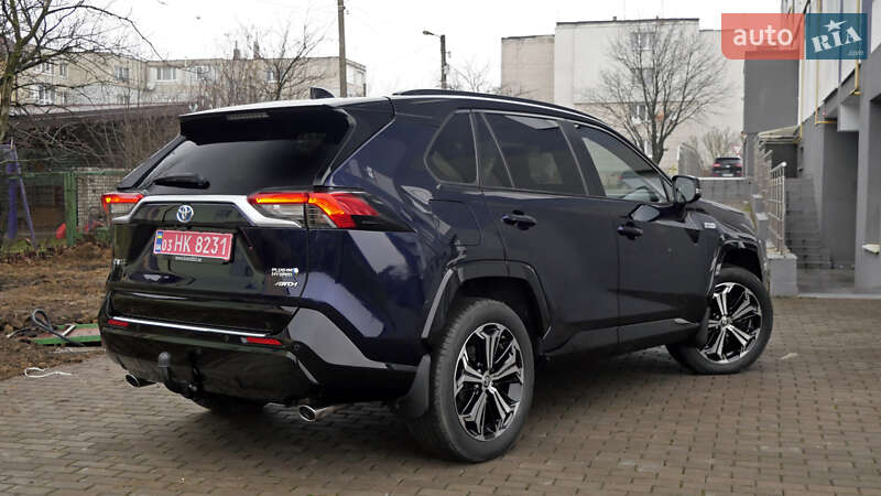 Позашляховик / Кросовер Toyota RAV4 2020 в Львові