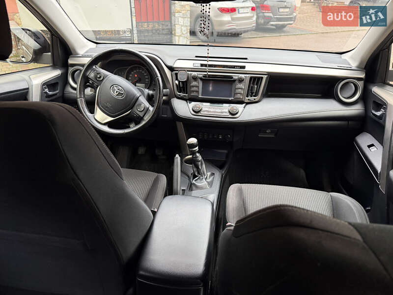 Внедорожник / Кроссовер Toyota RAV4 2013 в Тернополе