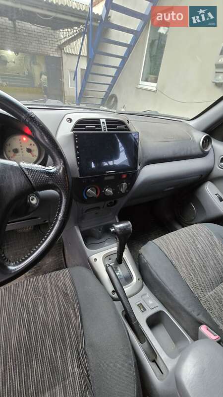 Позашляховик / Кросовер Toyota RAV4 2003 в Дніпрі