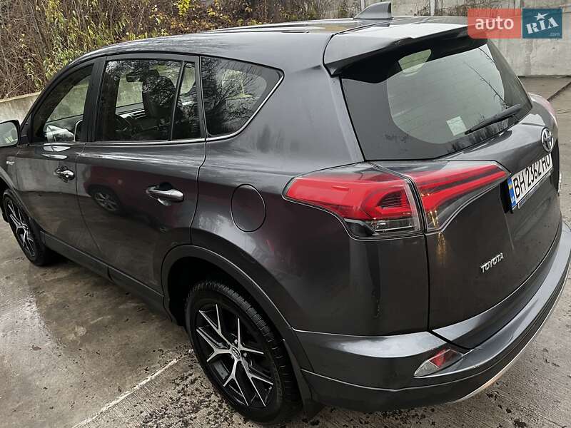 Позашляховик / Кросовер Toyota RAV4 2017 в Києві фото 14 Позашляховик / Кросовер Toyota RAV4 2017 в Києві