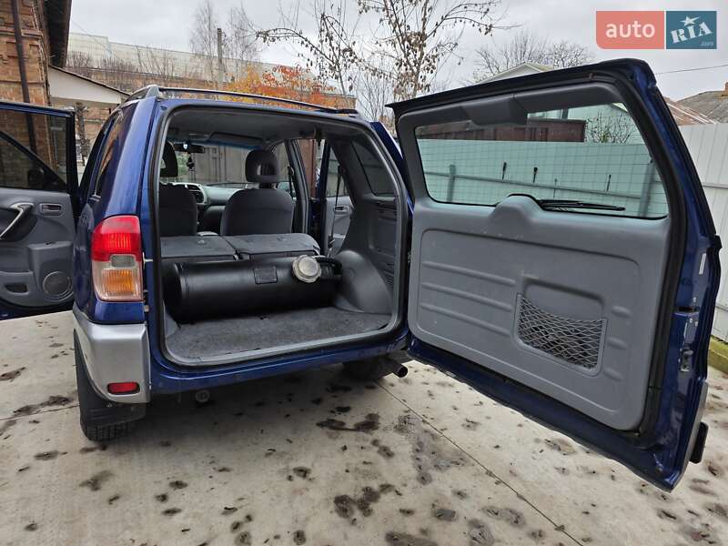 Позашляховик / Кросовер Toyota RAV4 2003 в Бердичеві фото 10 Позашляховик / Кросовер Toyota RAV4 2003 в Бердичеві