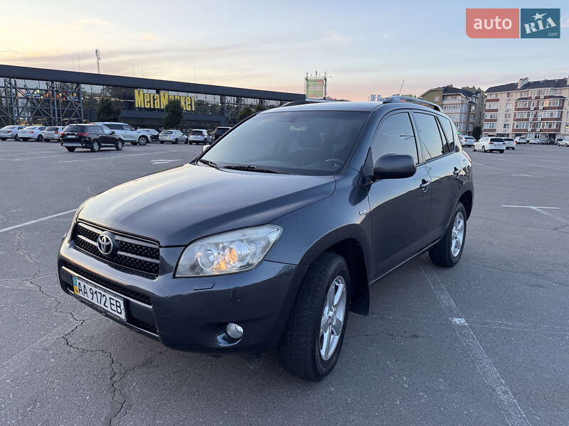 Внедорожник / Кроссовер Toyota RAV4 2006 в Березенщине