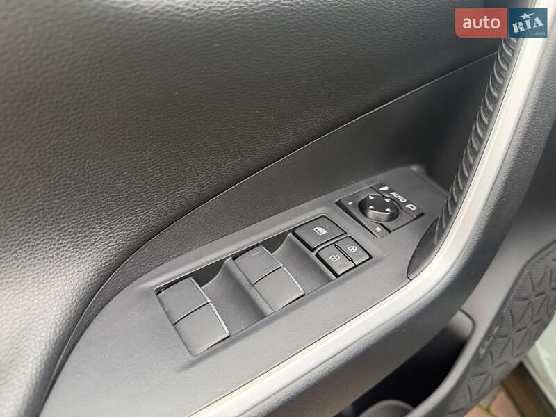 Внедорожник / Кроссовер Toyota RAV4 2022 в Днепре