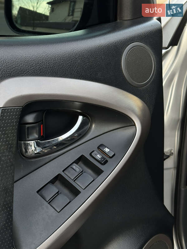 Внедорожник / Кроссовер Toyota RAV4 2006 в Николаеве фото 19 Внедорожник / Кроссовер Toyota RAV4 2006 в Николаеве