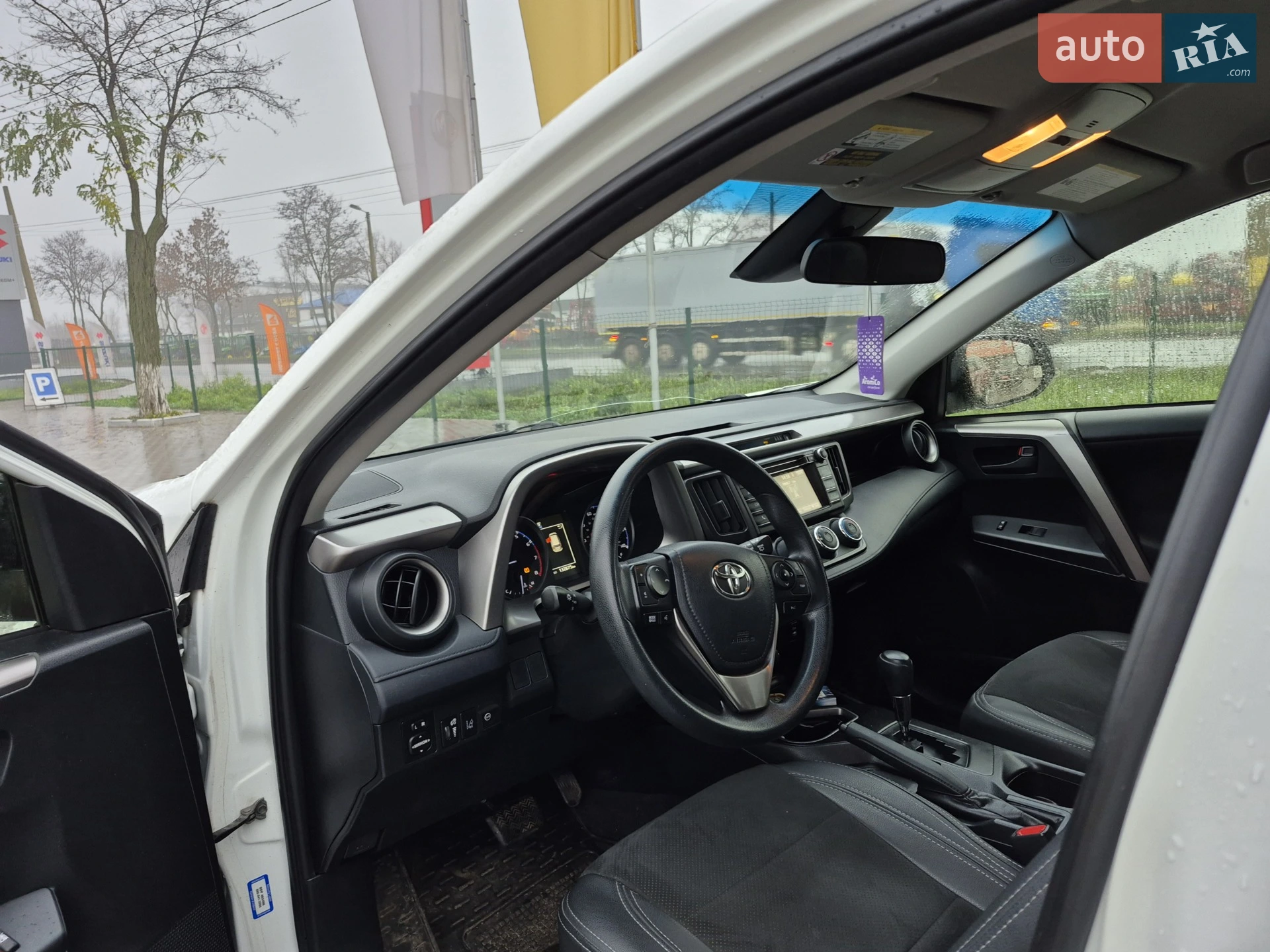 2018 Toyota RAV 4 - мініатюра 9