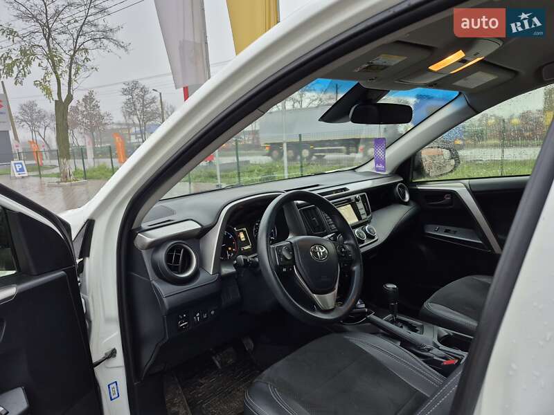Внедорожник / Кроссовер Toyota RAV4 2018 в Кропивницком фото 9 Внедорожник / Кроссовер Toyota RAV4 2018 в Кропивницком