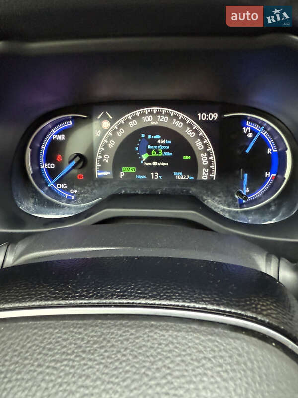 Внедорожник / Кроссовер Toyota RAV4 2019 в Киеве фото 37 Внедорожник / Кроссовер Toyota RAV4 2019 в Киеве