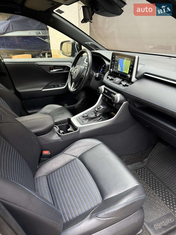 Внедорожник / Кроссовер Toyota RAV4 2019 в Киеве фото 7 Внедорожник / Кроссовер Toyota RAV4 2019 в Киеве
