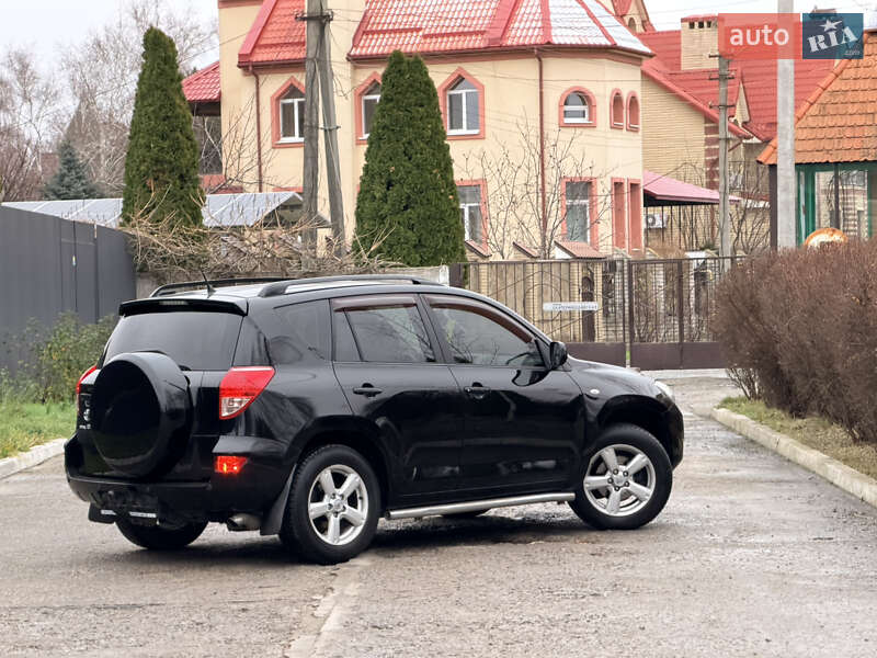 Внедорожник / Кроссовер Toyota RAV4 2007 в Днепре