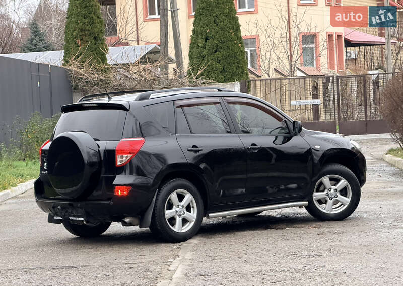 Внедорожник / Кроссовер Toyota RAV4 2007 в Днепре