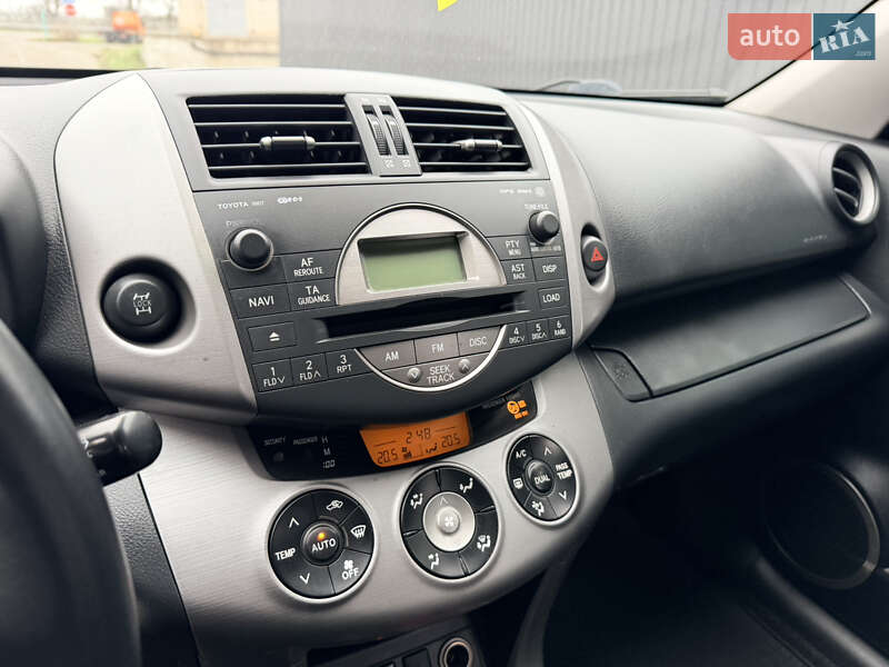 Внедорожник / Кроссовер Toyota RAV4 2007 в Днепре