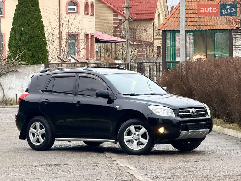 Внедорожник / Кроссовер Toyota RAV4 2007 в Днепре