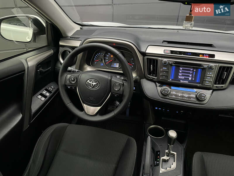 Внедорожник / Кроссовер Toyota RAV4 2013 в Одессе