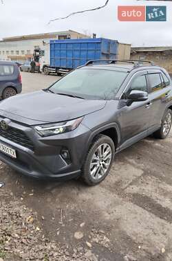 Позашляховик / Кросовер Toyota RAV4 2022 в Миколаєві