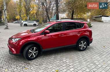 Позашляховик / Кросовер Toyota RAV4 2016 в Дніпрі