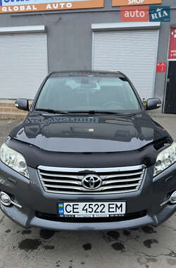Позашляховик / Кросовер Toyota RAV4 2011 в Чернівцях