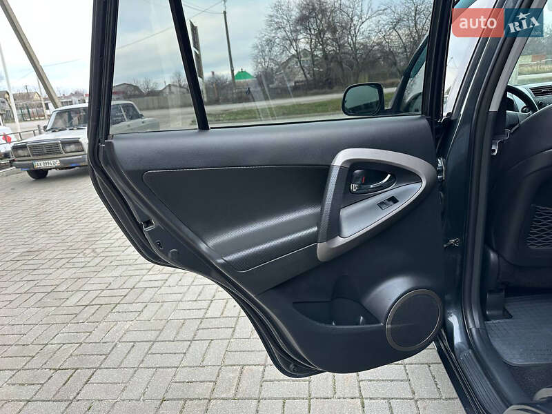 Позашляховик / Кросовер Toyota RAV4 2008 в Харкові фото 17 Позашляховик / Кросовер Toyota RAV4 2008 в Харкові
