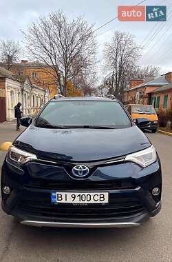 Внедорожник / Кроссовер Toyota RAV4 2018 в Полтаве