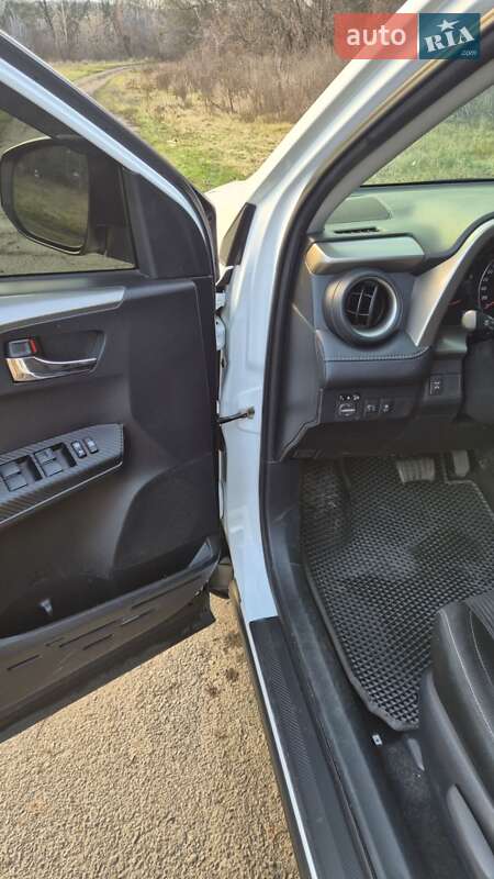 Внедорожник / Кроссовер Toyota RAV4 2014 в Полтаве фото 9 Внедорожник / Кроссовер Toyota RAV4 2014 в Полтаве