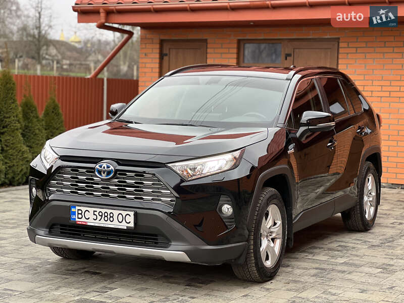 Внедорожник / Кроссовер Toyota RAV4 2019 в Луцке фото 3 Внедорожник / Кроссовер Toyota RAV4 2019 в Луцке