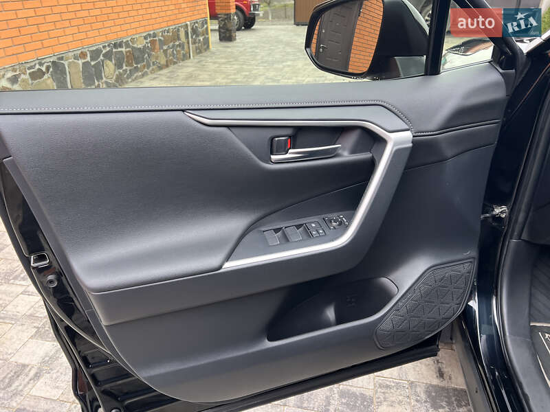 Внедорожник / Кроссовер Toyota RAV4 2019 в Луцке фото 15 Внедорожник / Кроссовер Toyota RAV4 2019 в Луцке