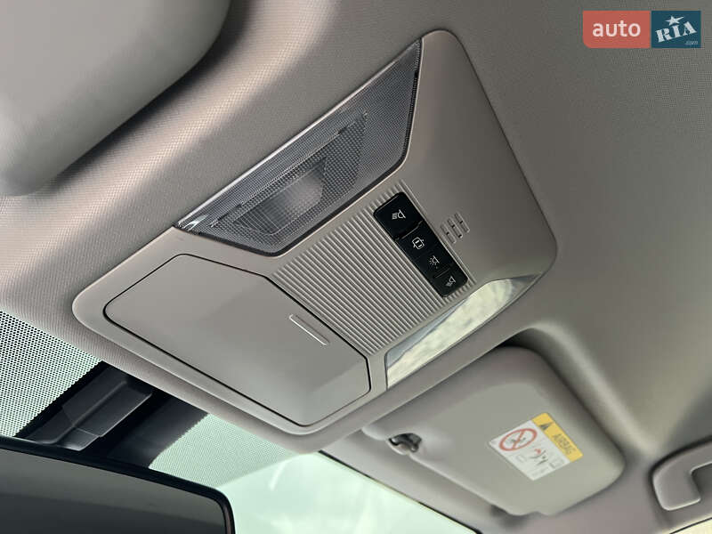 Внедорожник / Кроссовер Toyota RAV4 2019 в Луцке фото 20 Внедорожник / Кроссовер Toyota RAV4 2019 в Луцке