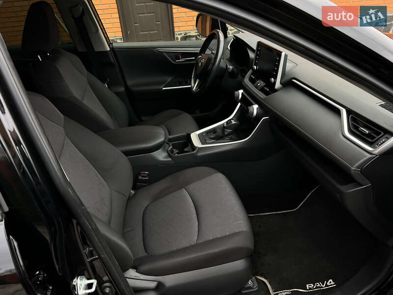 Внедорожник / Кроссовер Toyota RAV4 2019 в Луцке фото 28 Внедорожник / Кроссовер Toyota RAV4 2019 в Луцке