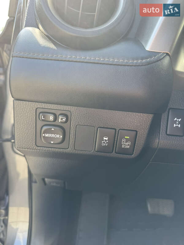 Внедорожник / Кроссовер Toyota RAV4 2013 в Хмельницком фото 30 Внедорожник / Кроссовер Toyota RAV4 2013 в Хмельницком