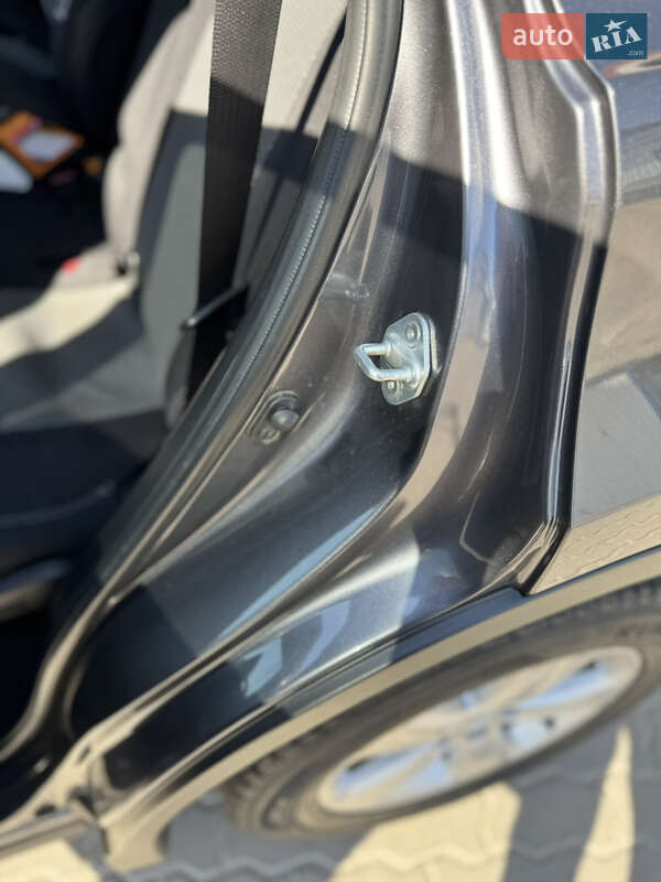 Внедорожник / Кроссовер Toyota RAV4 2013 в Хмельницком фото 36 Внедорожник / Кроссовер Toyota RAV4 2013 в Хмельницком