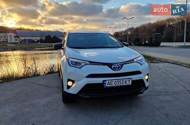 Внедорожник / Кроссовер Toyota RAV4 2018 в Днепре