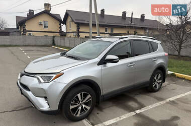 Позашляховик / Кросовер Toyota RAV4 2016 в Києві
