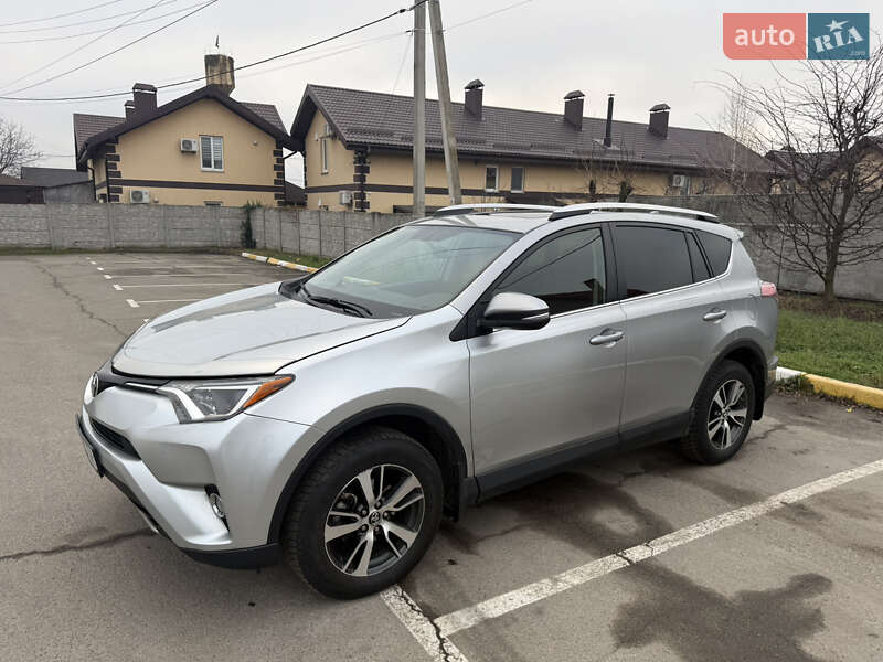 Toyota RAV4 2016