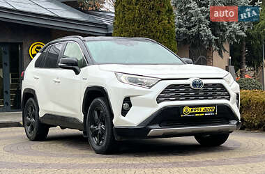 Позашляховик / Кросовер Toyota RAV4 2021 в Львові