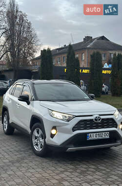 Внедорожник / Кроссовер Toyota RAV4 2019 в Белой Церкви